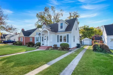 Exterior - 133 Robinson Rd, Hampton, VA 23661 photo 2 of 6