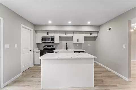 805 Pepper Mill Pl, Virginia Beach, VA 23464