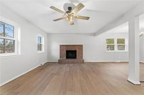 114 Raymond Dr, Hampton, VA 23666 photo 10