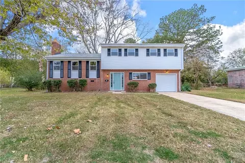 114 Raymond Dr, Hampton, VA 23666