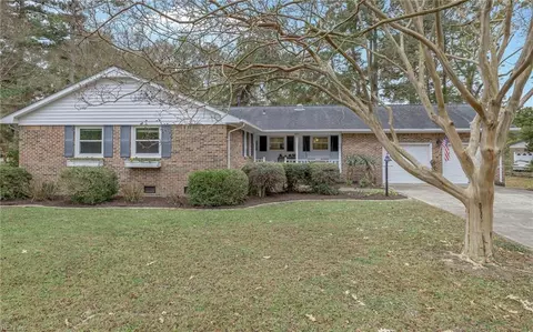 2459 Laurel Cove Dr, Virginia Beach, VA 23454