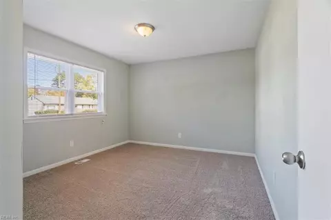 Bedroom - 3323 Custer Ct, Hampton, VA 23666 photo 2 of 5