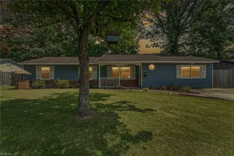 480 Garrison Pl, Virginia Beach, VA 23453