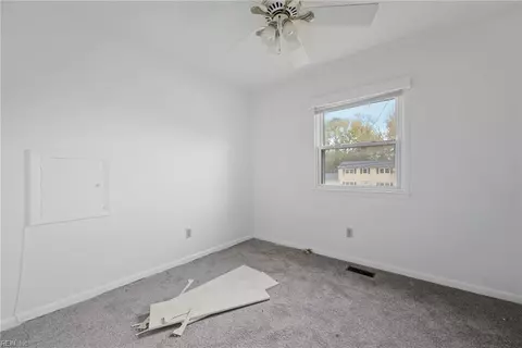 Bedroom - 85 Tide Mill Ln, Hampton, VA 23666 photo 3 of 5