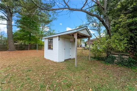 Exterior - 85 Tide Mill Ln, Hampton, VA 23666 photo 5 of 7