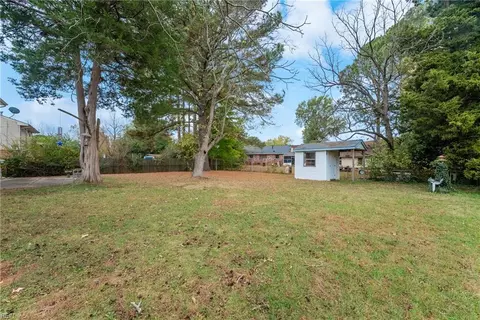 Exterior - 85 Tide Mill Ln, Hampton, VA 23666 photo 7 of 7