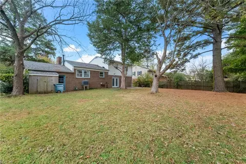 Exterior - 85 Tide Mill Ln, Hampton, VA 23666 photo 6 of 7