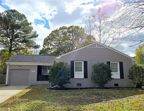 398 Flint Dr, Newport News, VA 23602