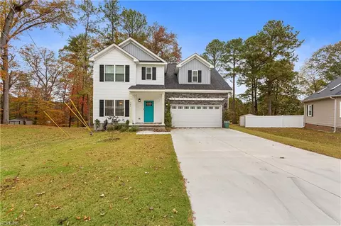 102 W Rexford Dr, Newport News, VA 23608