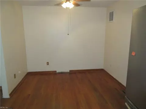 Living - 1219 Pineview Ave, Norfolk, VA 23503 photo 2 of 2