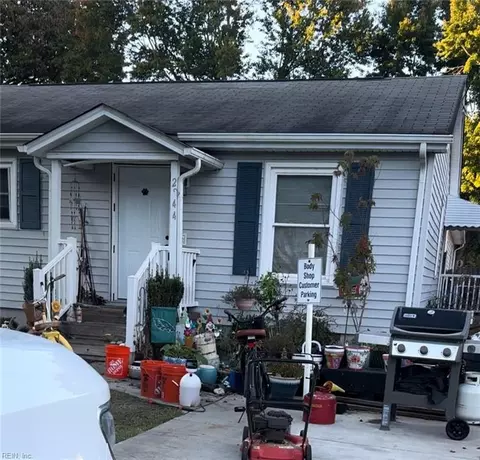 2244 Tennessee Dr, Chesapeake, VA 23323