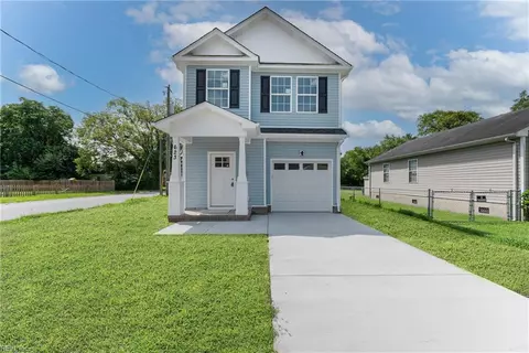 623 Railroad Ave, Suffolk, VA 23434