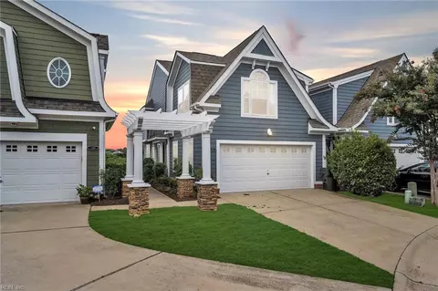 138 Sharpe Dr, Suffolk, VA 23435