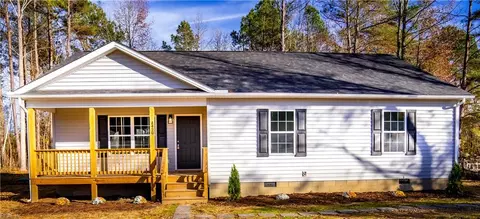 4429 Slagles Lake Rd, Emporia, VA 23847