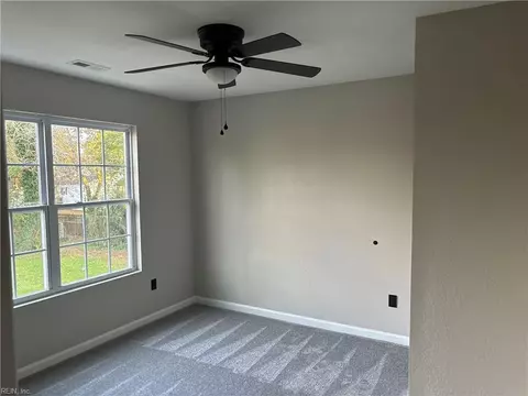 1215 Transylvania Ave, Chesapeake, VA 23324