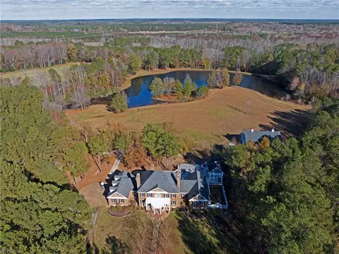 View/Area - 7243 Freeman Rd, Wakefield, VA 23888 photo 1 of 3