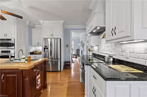 Kitchen - 7243 Freeman Rd, Wakefield, VA 23888 photo 4 of 8