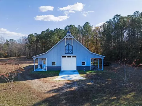 Exterior - 7243 Freeman Rd, Wakefield, VA 23888 photo 6 of 8