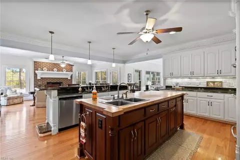 Kitchen - 7243 Freeman Rd, Wakefield, VA 23888 photo 5 of 8