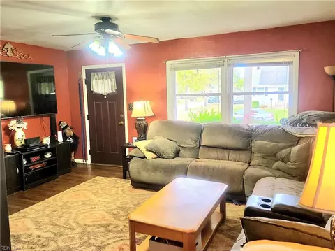 Living - 5633 Comanche Rd, Virginia Beach, VA 23462 photo 2 of 2