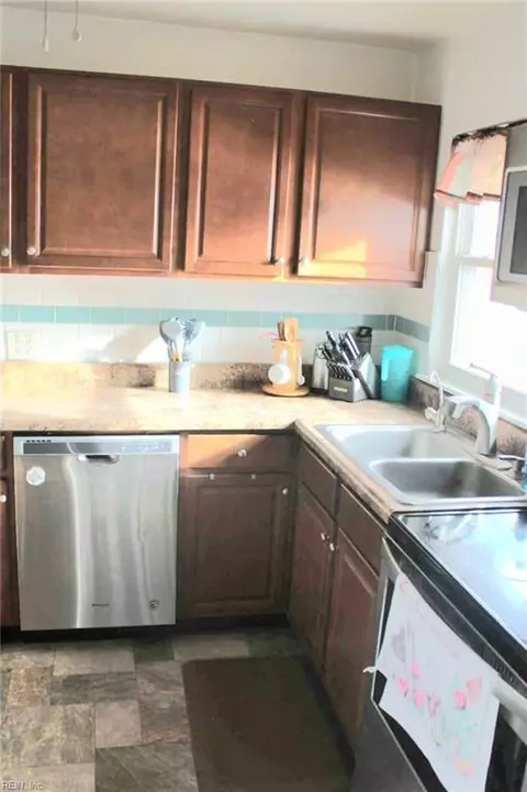 Kitchen - 5633 Comanche Rd, Virginia Beach, VA 23462 photo 1 of 2