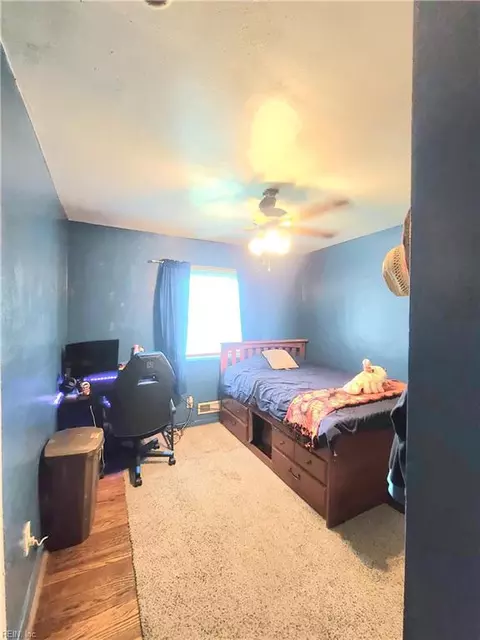 Bedroom - 5633 Comanche Rd, Virginia Beach, VA 23462 photo 2 of 4