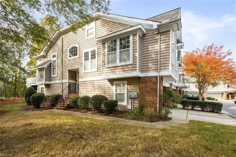 3024 Bay Shore Ln, Suffolk, VA 23435