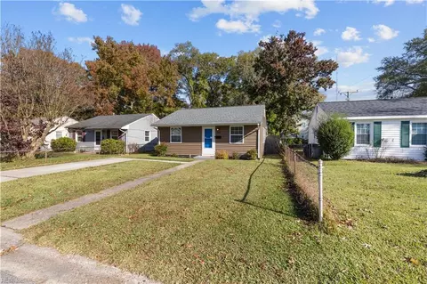 Exterior - 502 Smiley Rd, Hampton, VA 23663 photo 2 of 8