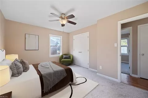 3241 Hancock Dr, Chesapeake, VA 23323