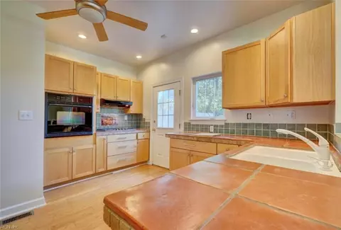 Kitchen - 2071 E Ocean View Ave, Norfolk, VA 23503 photo 2 of 2