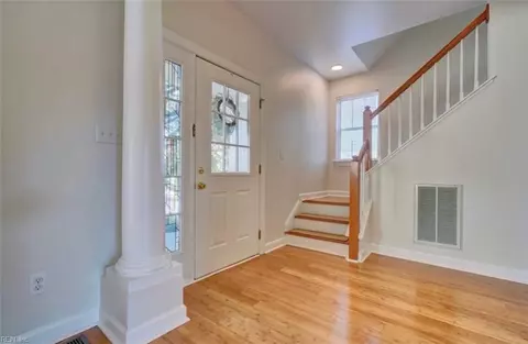 Entry Way - 2071 E Ocean View Ave, Norfolk, VA 23503 photo 2 of 3