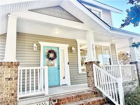 Exterior - 2071 E Ocean View Ave, Norfolk, VA 23503 photo 1 of 12