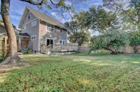 Exterior - 2071 E Ocean View Ave, Norfolk, VA 23503 photo 6 of 12