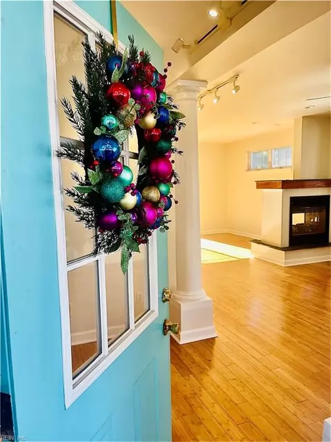 Entry Way - 2071 E Ocean View Ave, Norfolk, VA 23503 photo 1 of 3