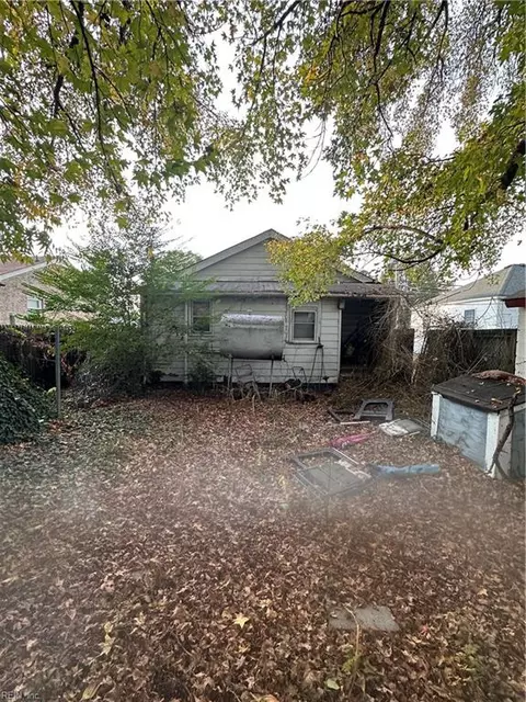1085 Cascade Blvd, Chesapeake, VA 23324 photo 8