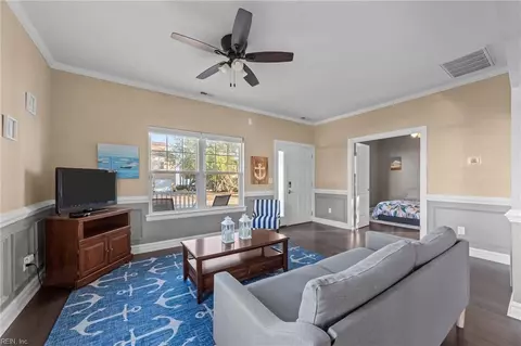 Living - 17 Lighthouse Rd, Hampton, VA 23664 photo 1 of 4