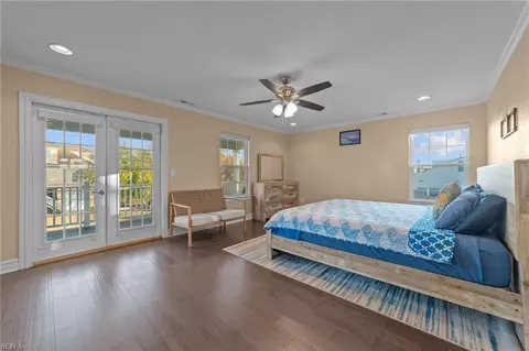 Bedroom - 17 Lighthouse Rd, Hampton, VA 23664 photo 5 of 7