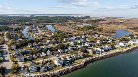 View/Area - 17 Lighthouse Rd, Hampton, VA 23664 photo 3 of 6