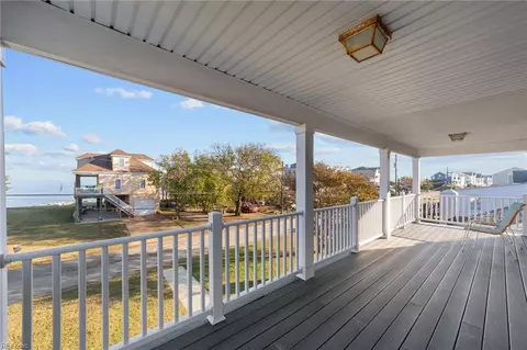 Exterior - 17 Lighthouse Rd, Hampton, VA 23664 photo 6 of 8