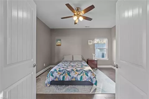 Bedroom - 17 Lighthouse Rd, Hampton, VA 23664 photo 1 of 7