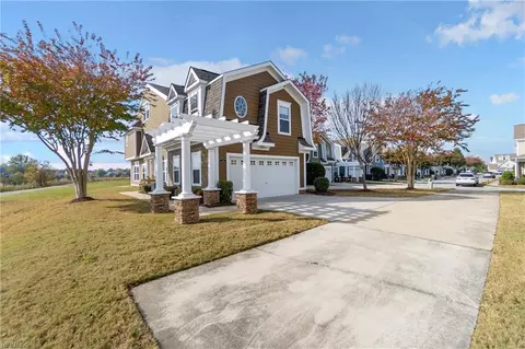 144 Sharpe Dr, Suffolk, VA 23435