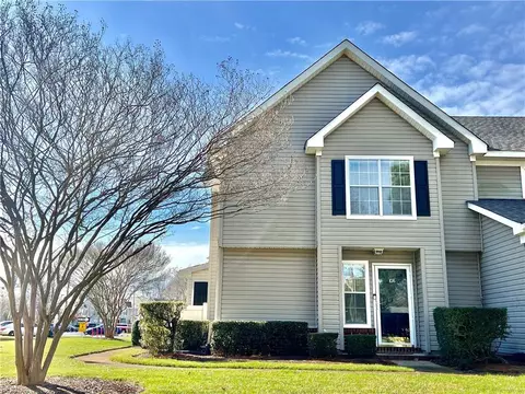 3861 Lasalle Dr #108, Virginia Beach, VA 23453
