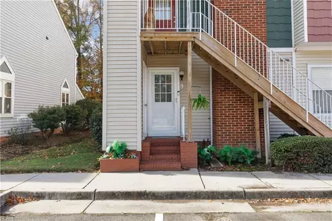 435 Lester Rd #9, Newport News, VA 23601