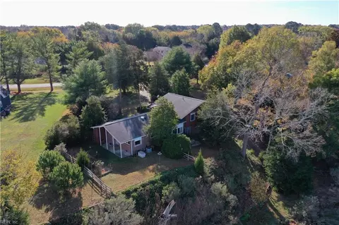 209 Moonefield Dr, Smithfield, VA 23430 photo 11