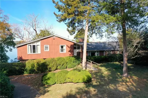 209 Moonefield Dr, Smithfield, VA 23430 photo 19
