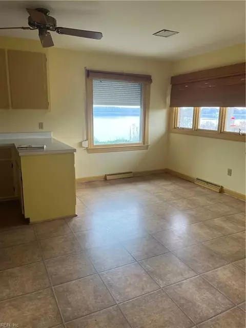 209 Moonefield Dr, Smithfield, VA 23430 photo 26
