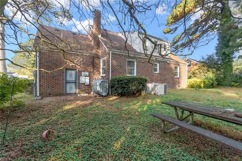 Exterior - 6324 Avon Rd, Norfolk, VA 23513 photo 7 of 8