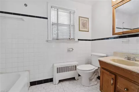 Bath - 6324 Avon Rd, Norfolk, VA 23513 photo 1 of 3
