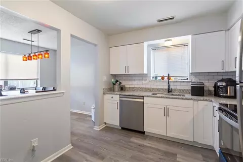1813 Pope St, Virginia Beach, VA 23464