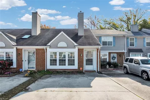 9 Owl Creek Ct, Hampton, VA 23669